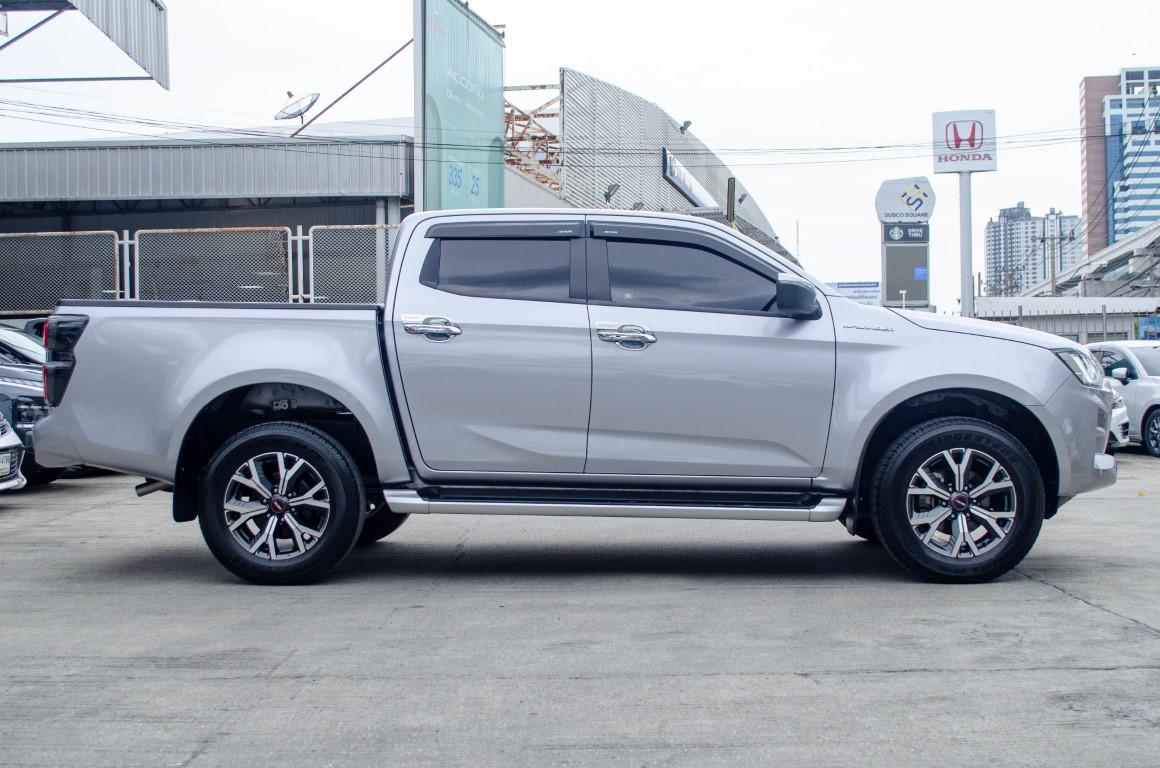 Isuzu Dmax Cab4 Hilander 1.9 M A/T 2023 *SK1964*